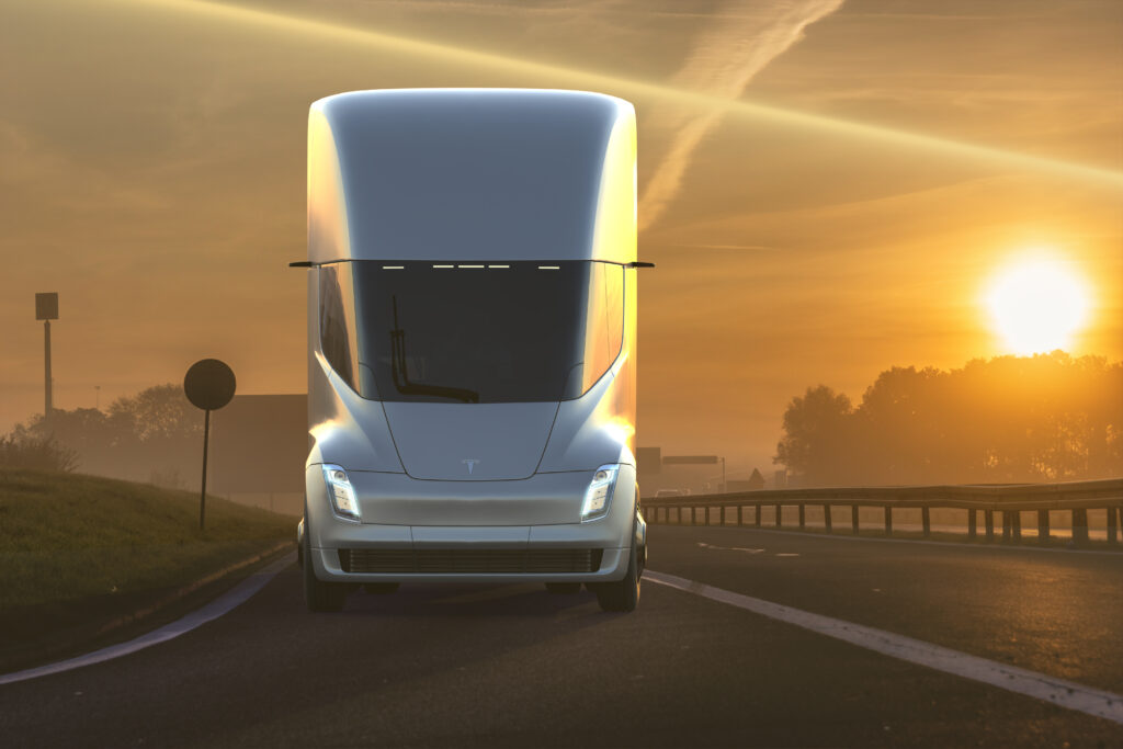 The video shows Tesla semitruck accelerating with stunning speed and sound iTRUCKER